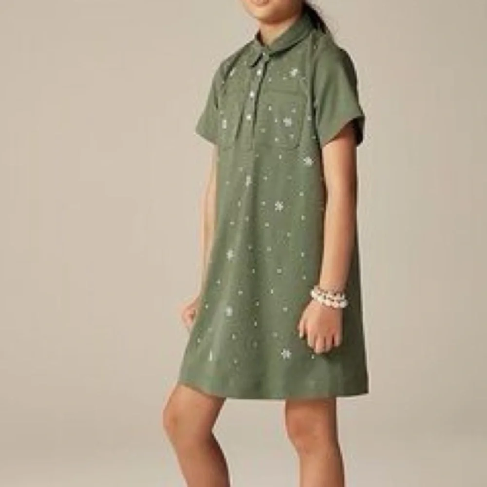 Crewcuts‎ NWT Girls' flower-embellished shirt-dress in twill olive green